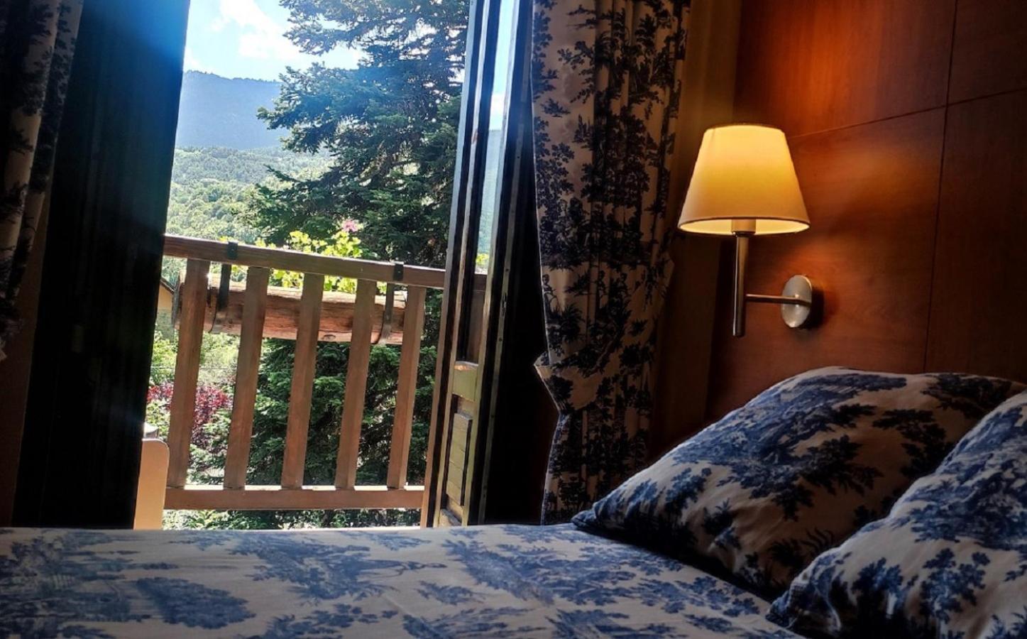 Hotel Saurat Espot Ngoại thất bức ảnh