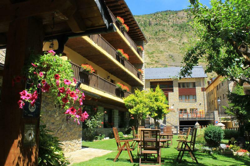Hotel Saurat Espot Ngoại thất bức ảnh